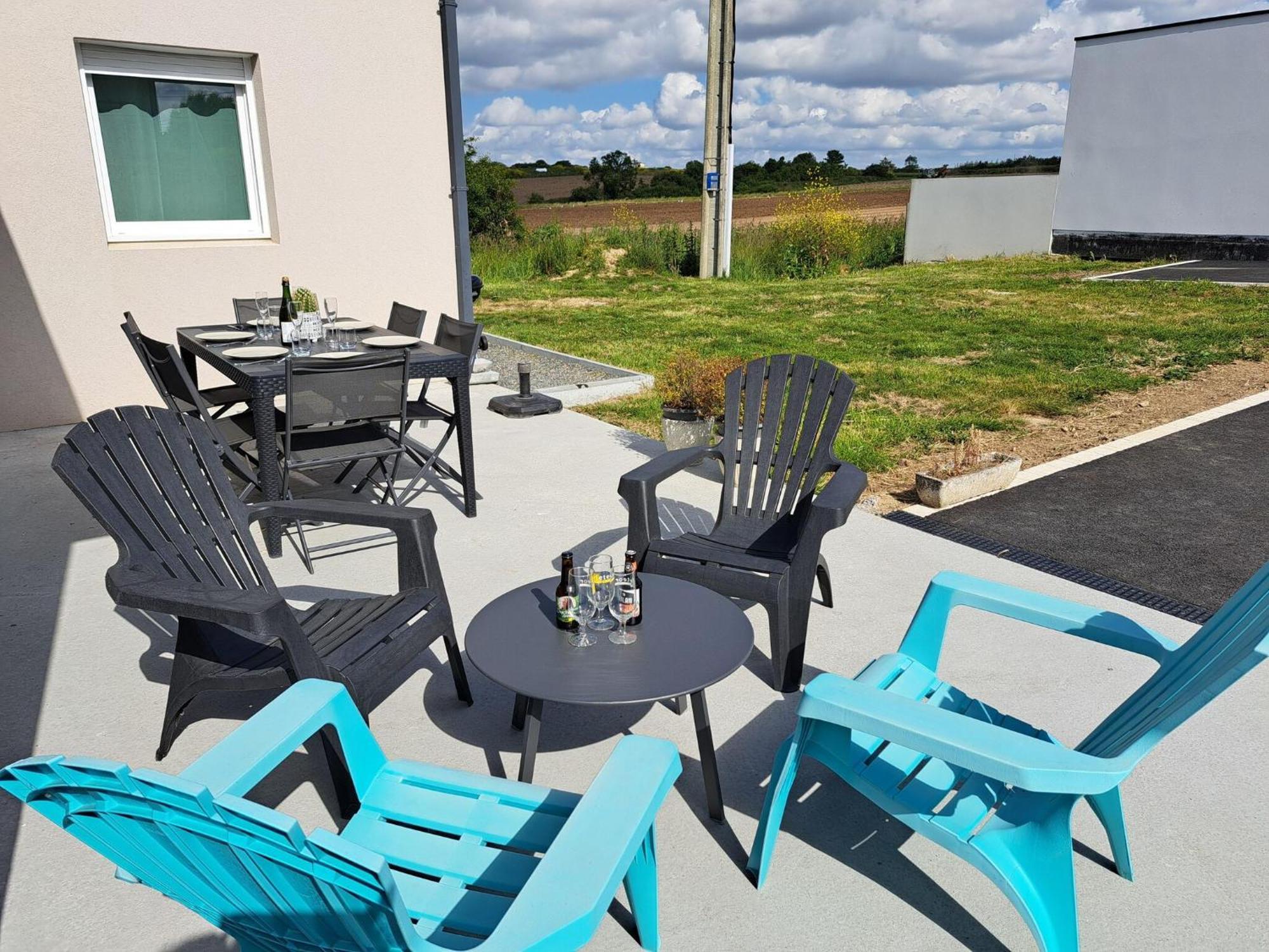 Single Storey Holiday Home In Cleder Bagian luar foto